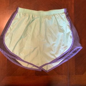 Women’s Nike dry fit shorts